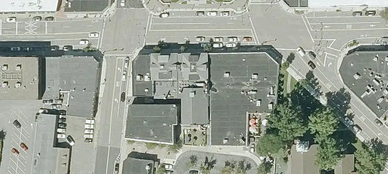 Fully Leased Mixed-Use Building