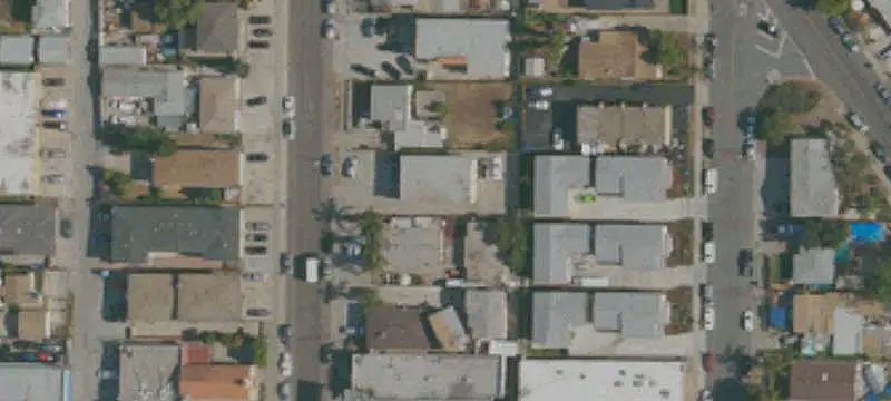 6-Unit Apartment Building