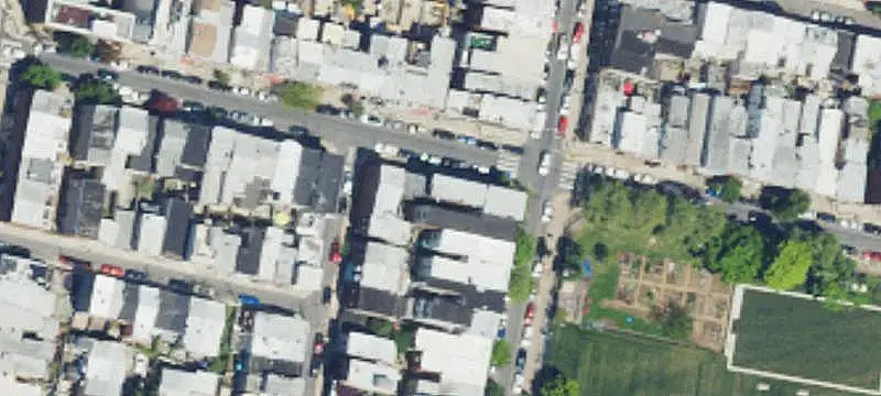 Corner 5-Unit Apartment Building