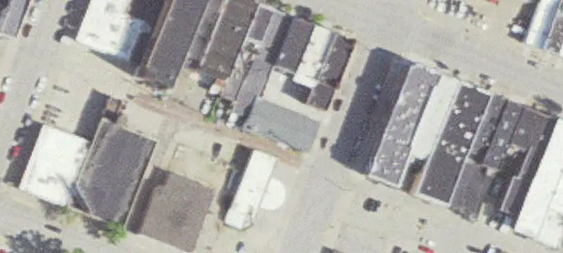 Gas Station with 5 Garage Stalls