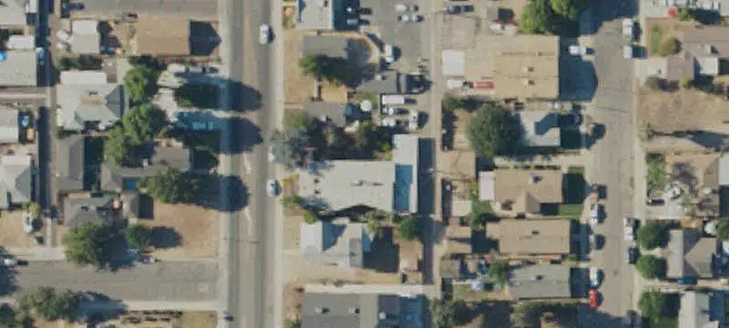 6-Unit Apartment Building