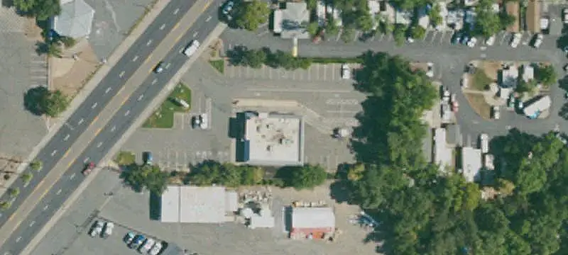 Single-Tenant Drive-Through Restaurant