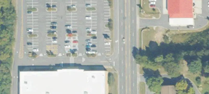Kohl's Storefront Property