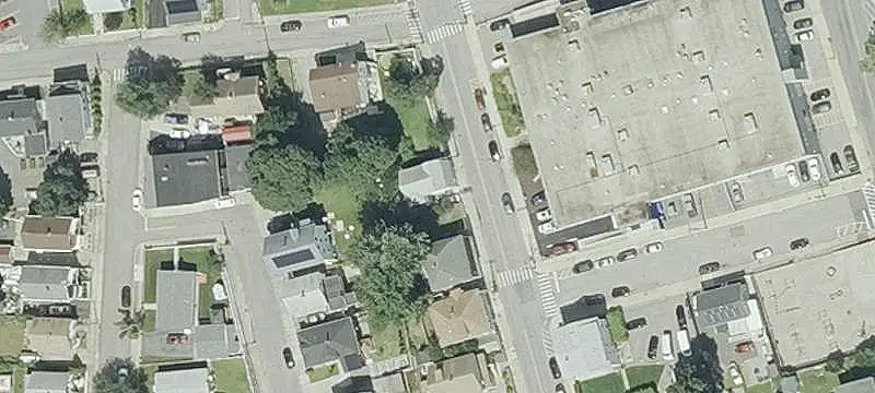 Triplex with Separate Utilities