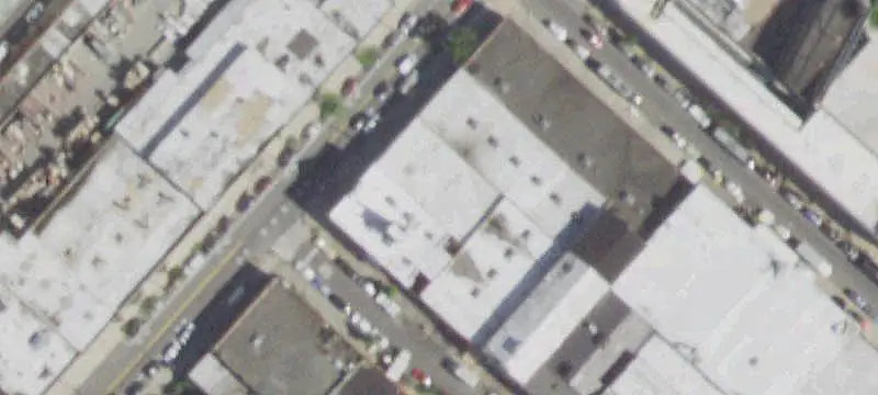 Column-Free Ground-Floor Warehouse