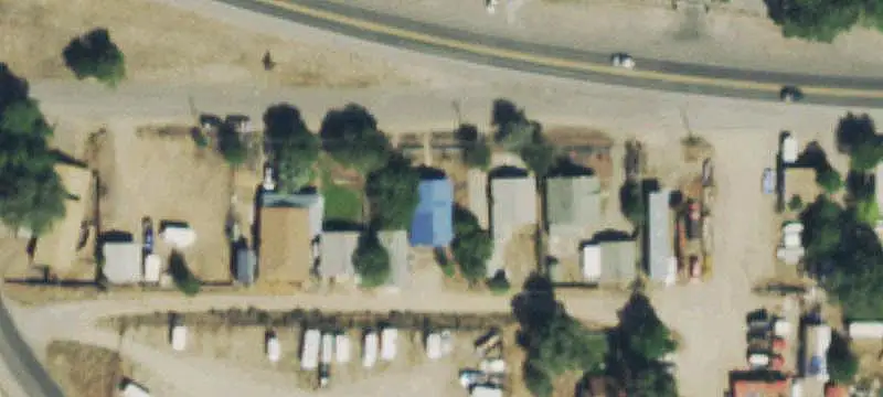 Mixed-Use Property with Apartment