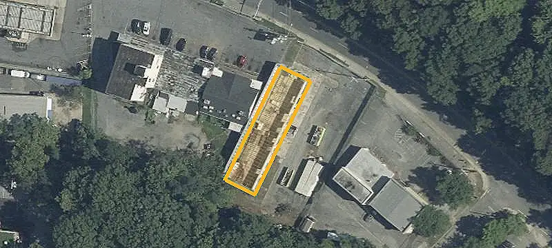 Multi-Tenant Retail Building