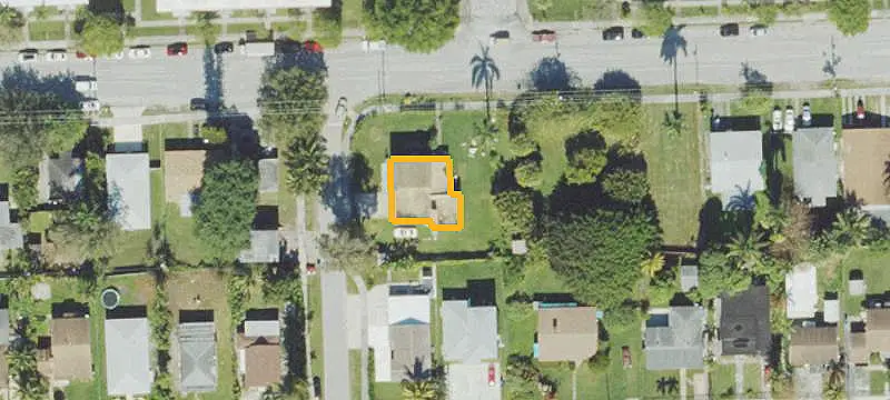 Corner-Lot Multifamily Property