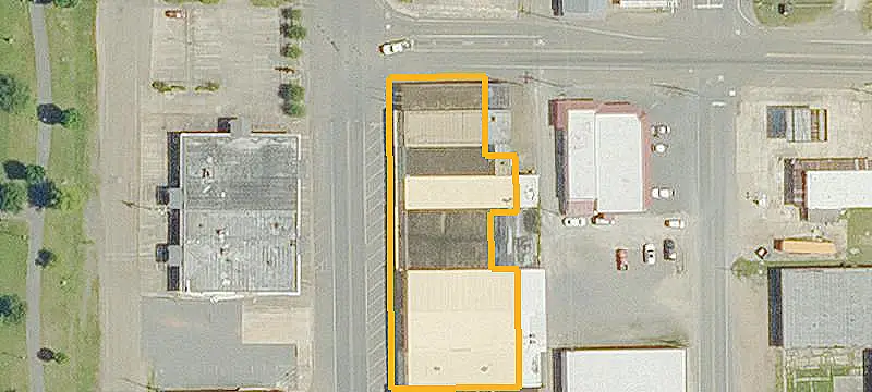 Leased Storefront Building