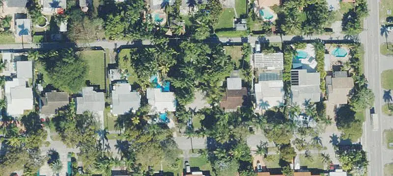 Duplex with Pool and Cottage