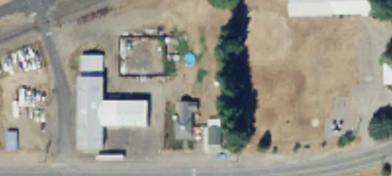 Auto Shop with Fenced Yard