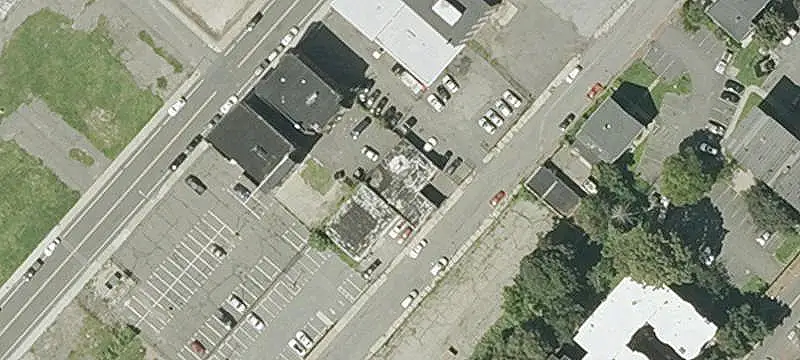 Flex Building with Drive-In Bay