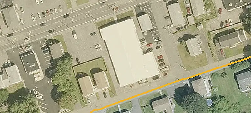 Freestanding Retail Building