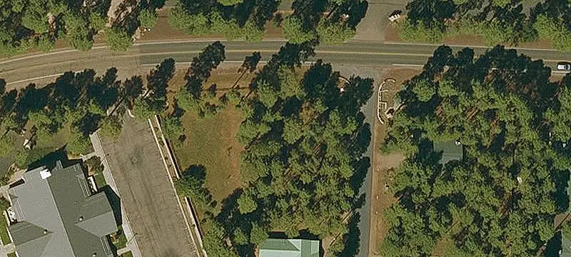 Lots/Land