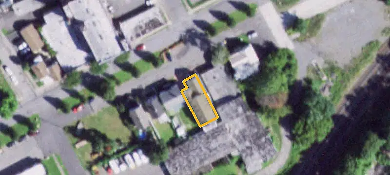 Duplex with Workshop Garage