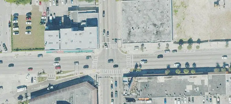 Signalized Intersection Retail Space