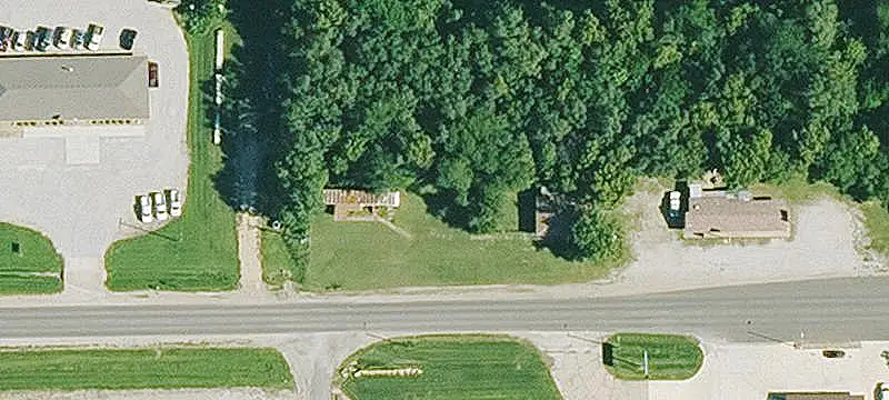 Brick Conventional Restaurant Building