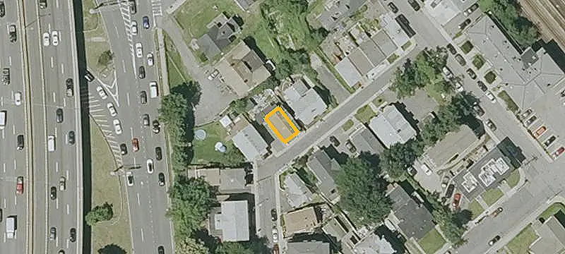 Duplex with Level Backyard