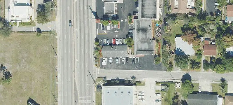 Lemon Tree Plaza Shopping Center