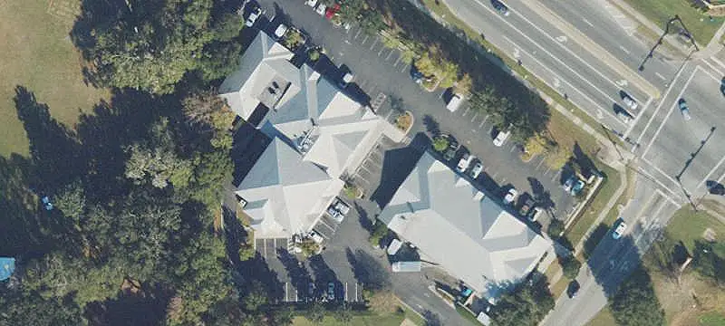 Fully Leased Shopping Center