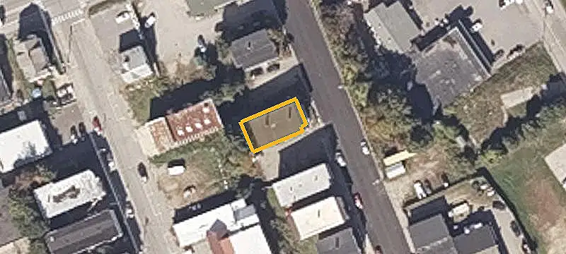 6-Unit Apartment Building