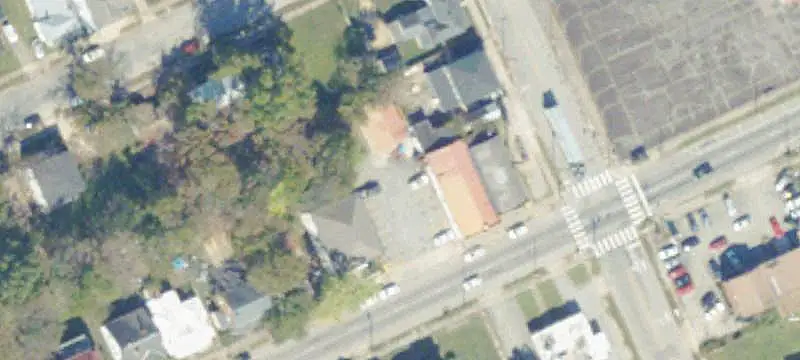 Convenience Store Building with Storage