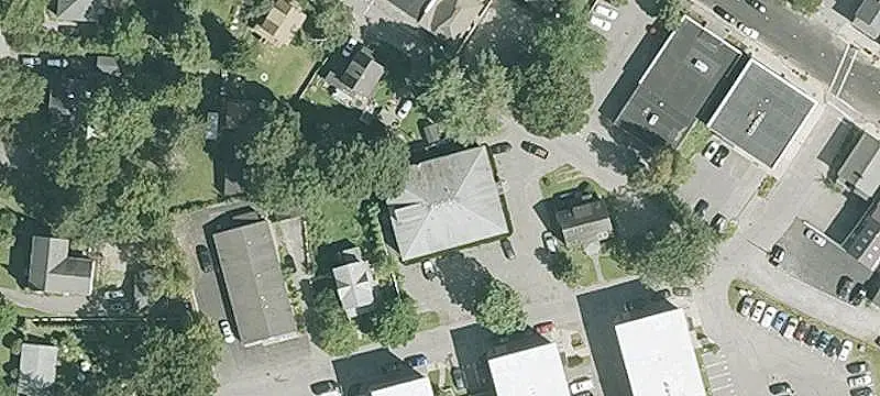 18-Unit Brick Apartment Building