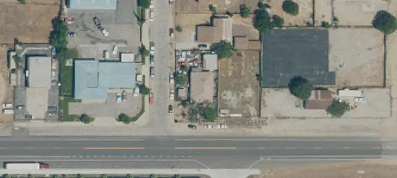 Three-Parcel Commercial Land Assembly