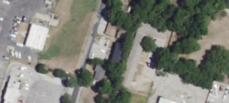 6-Unit Apartment Building