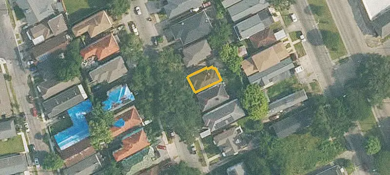 Renovated Triplex with Rear Studio