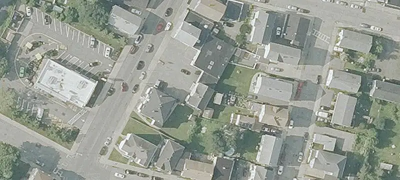 Triplex With Dedicated Parking