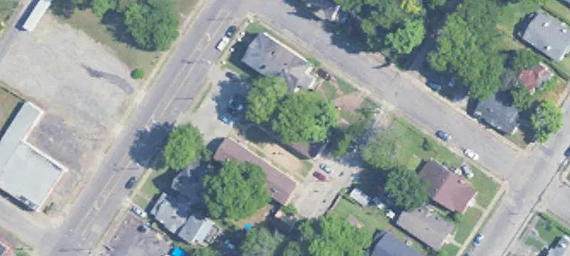 12-Unit Apartment Buildings