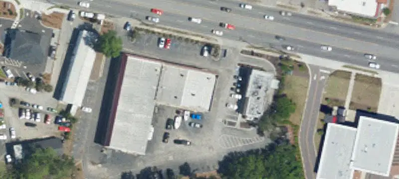Auto Shop with Eight Bays