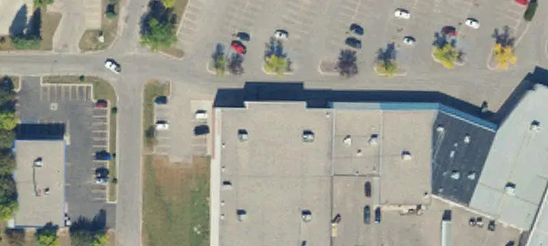 Open-Layout Retail Space