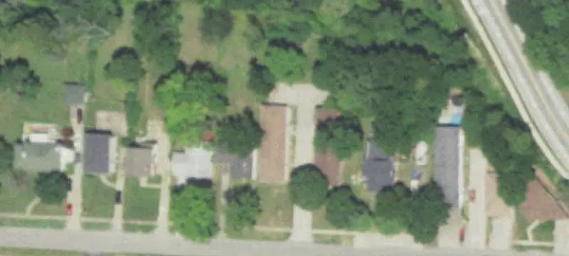 Duplex with Distinct Unit Features