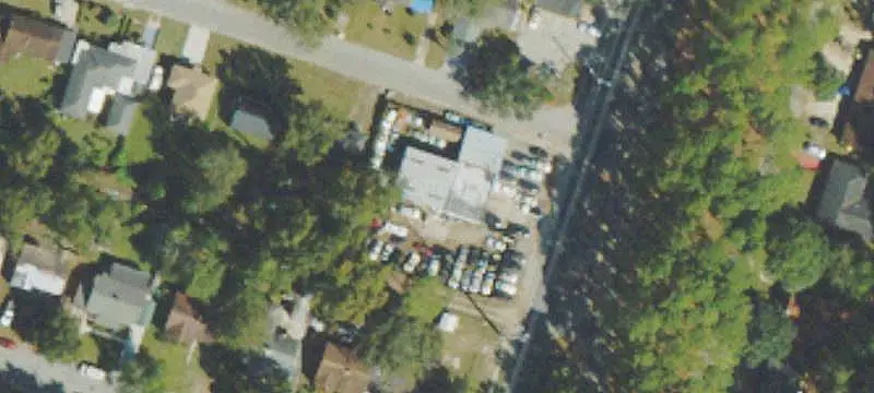 Auto Repair Shop with Fenced Yard