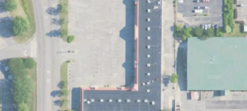 Small-Shop Shopping Center Space