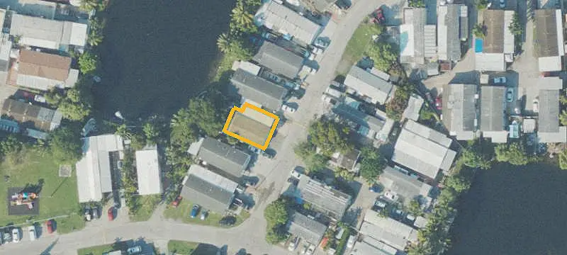 Warehouse Space with Expressway Frontage