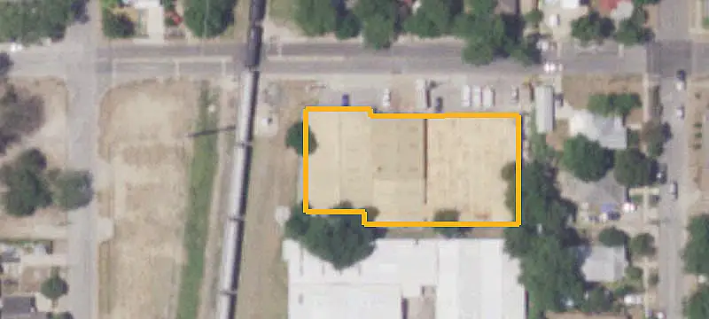 Flex Space with Grade-Level Loading