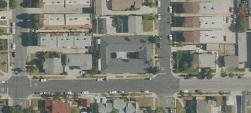 14-Unit Garden-Style Apartment Building