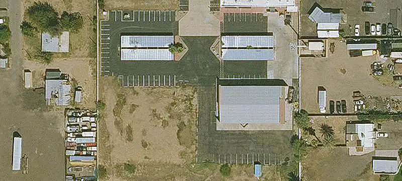 Flexible Office Building with Classrooms
