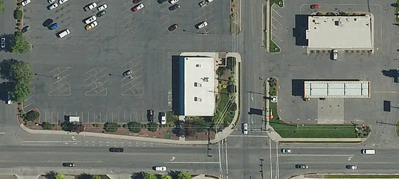 Signalized-Corner Retail Space