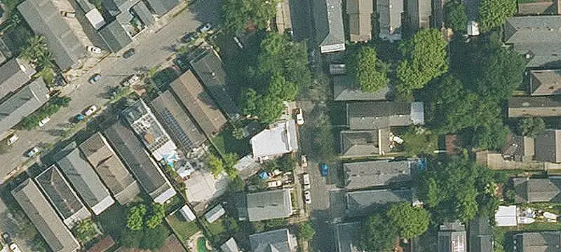 Three-Level Mixed-Use Building