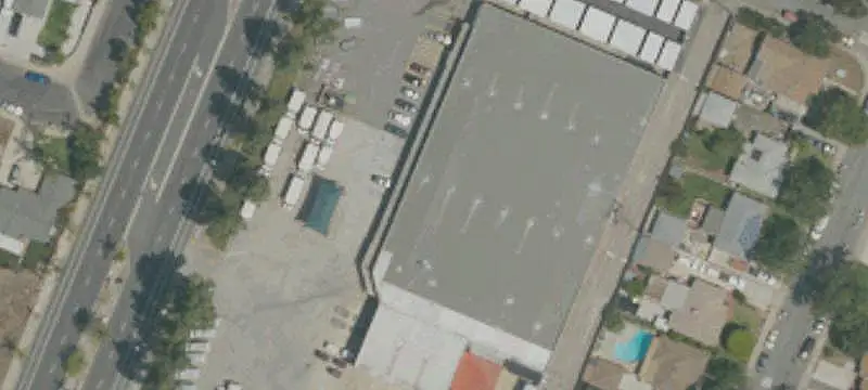 Anchored Community Shopping Center