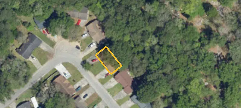 Updated Duplex with Fenced Yard