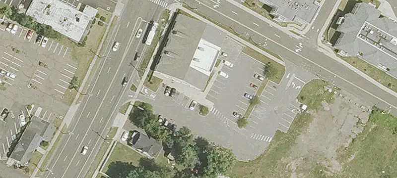 Retail Building on Commercial Corridor
