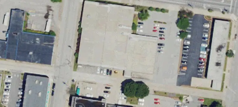 Single-Story Flex Industrial Building