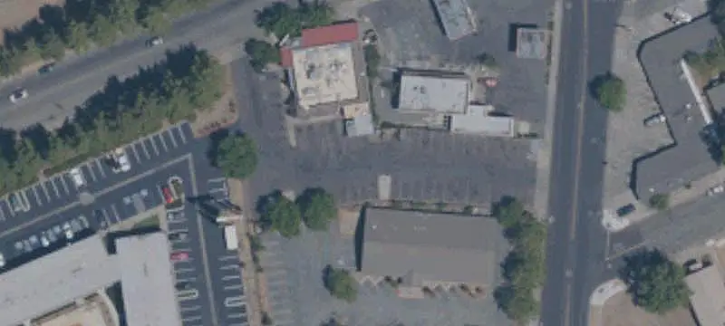 Open-Layout Warehouse