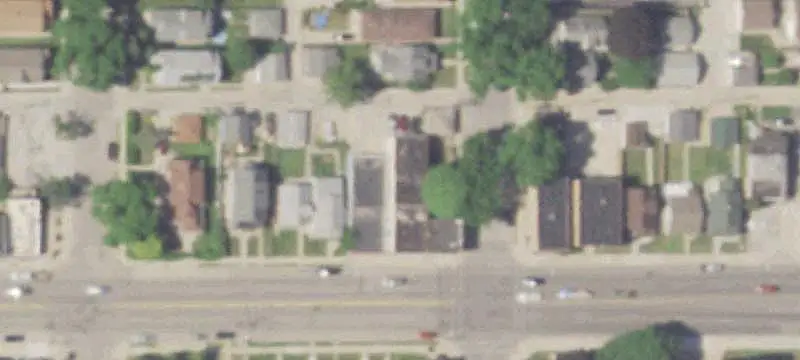 Mixed-Use Building with Apartment