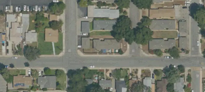 Single-Story Triplex with Garages